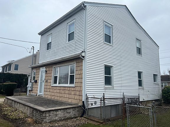 2nd image of 340 Mineola Ave Floor 1