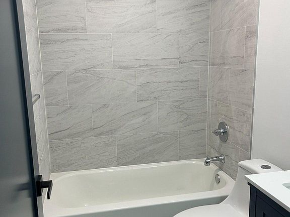 5th image of 3546 Ella St #1