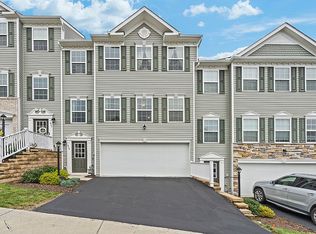 513 Isabella Ct, Coraopolis, PA 15108