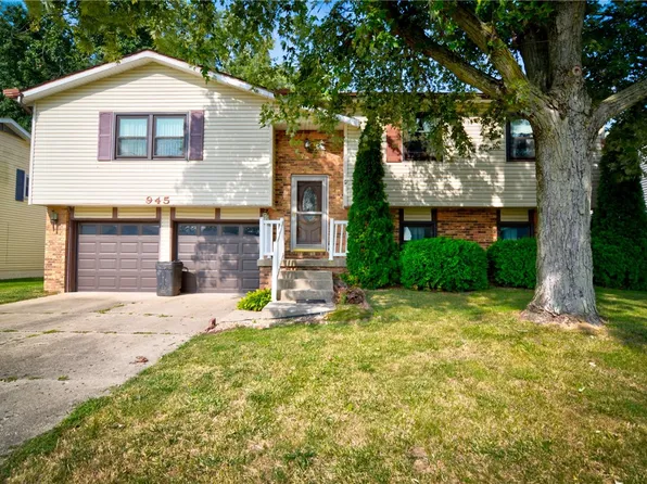 945 S Jefferson Dr, Decatur, IL 62521