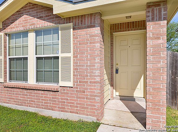 3rd image of 9619 Shorebird Ln