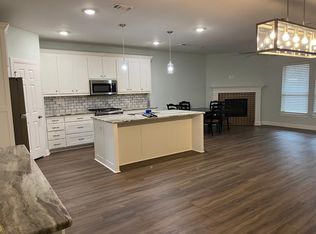 113 Elm Ln, ROANOKE, TX 76262