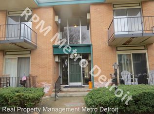 1840 Axtell Dr APT 7, Troy, MI 48084