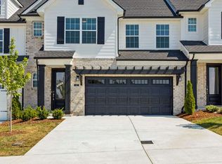 233 Glencrest Dr, Hendersonville, TN 37075