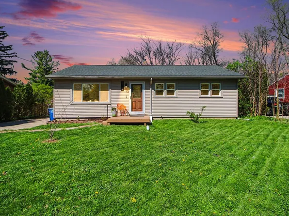 3159 Edgewood Dr, Ann Arbor, MI 48104