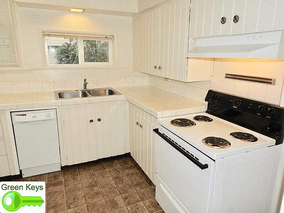 Kitchen - stove, sink, dishwasher