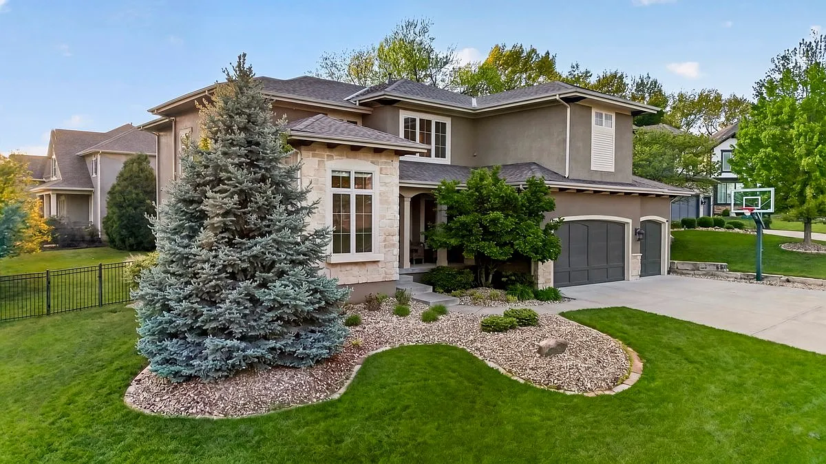 Building Photo - 6830 Woodstock Ct