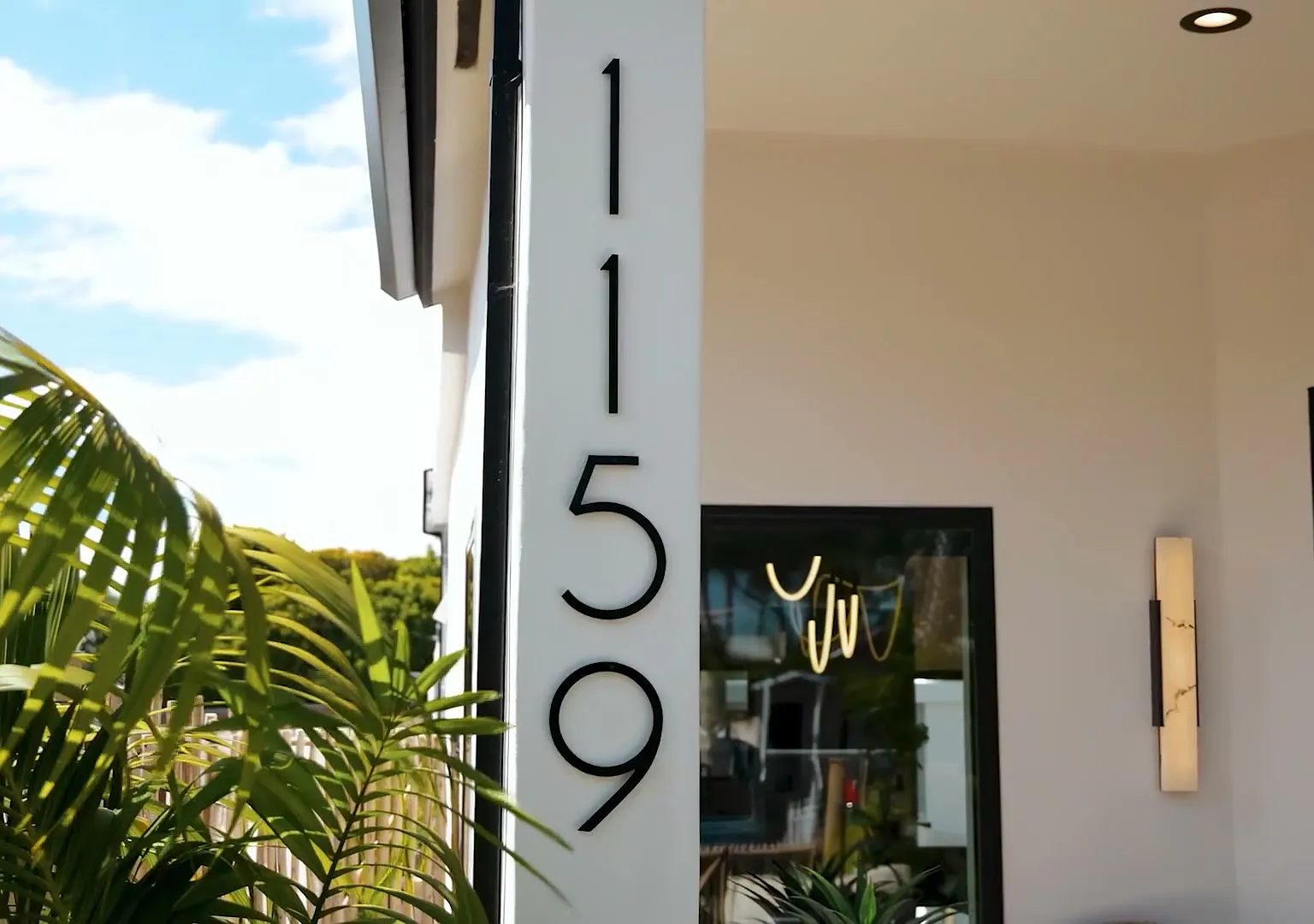 4 bed, 5.5 bath, 3500 sqft, $35,000 — Photo 2