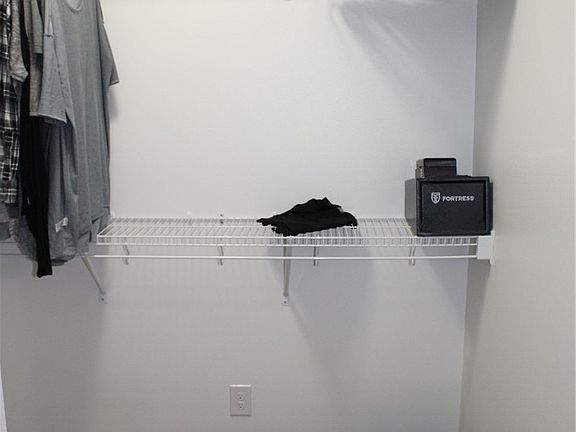 3rd image of 7526 Brianna Ct SE