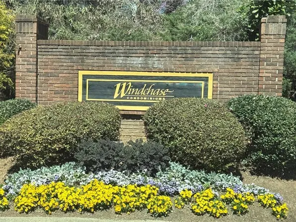 4362 Thunder Fork Dr, Stone Mountain, GA 30083