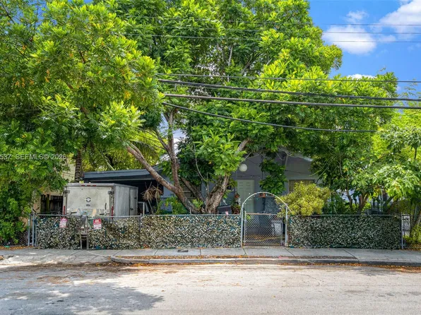 210 SW 13th Ave, Miami, FL 33135