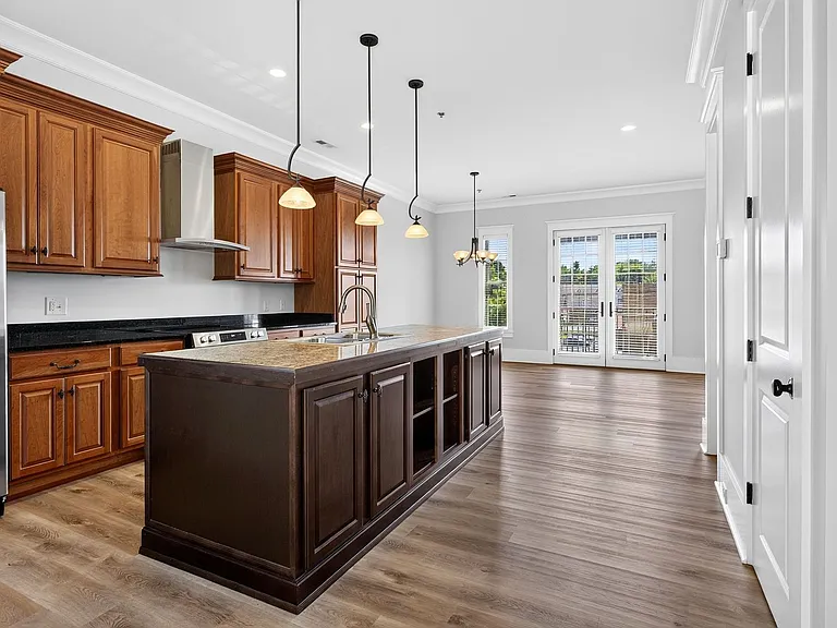 2409 Spring Creek Blvd NE — Photo 8