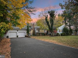 12 Jennings Rd, Medford, NJ 08055