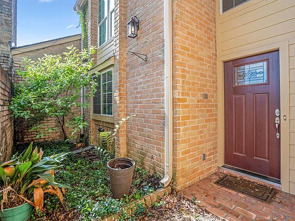 2nd image of 10067 Kemp Forest Dr