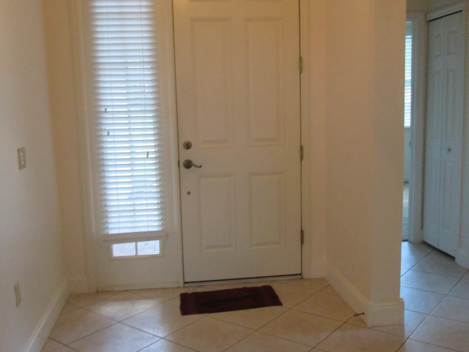 2 bed, 1745 sqft, $2,395 — Photo 3
