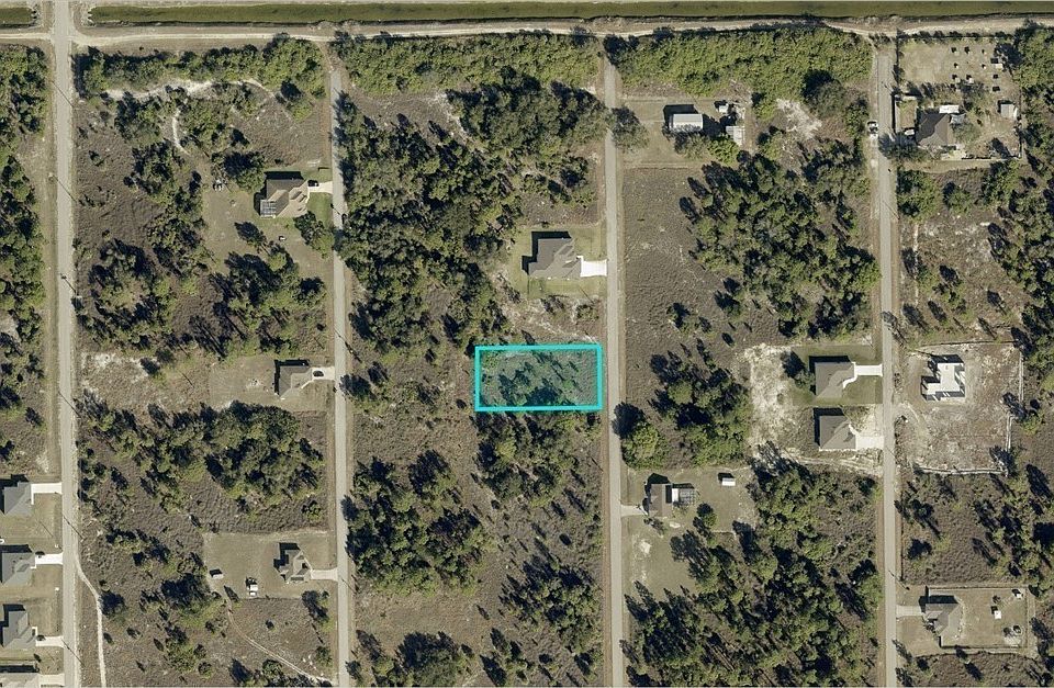 2nd image of 1913 Wells Ave