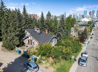 2629 E Erlton St SW, Calgary, AB T2S2W2