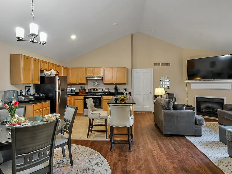 Stoney Park Place — Photo 32