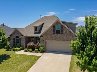 1667 S Laurel Lndg, Fayetteville, AR 72701