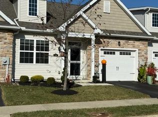 124 Rose View Dr, West Grove, PA 19390