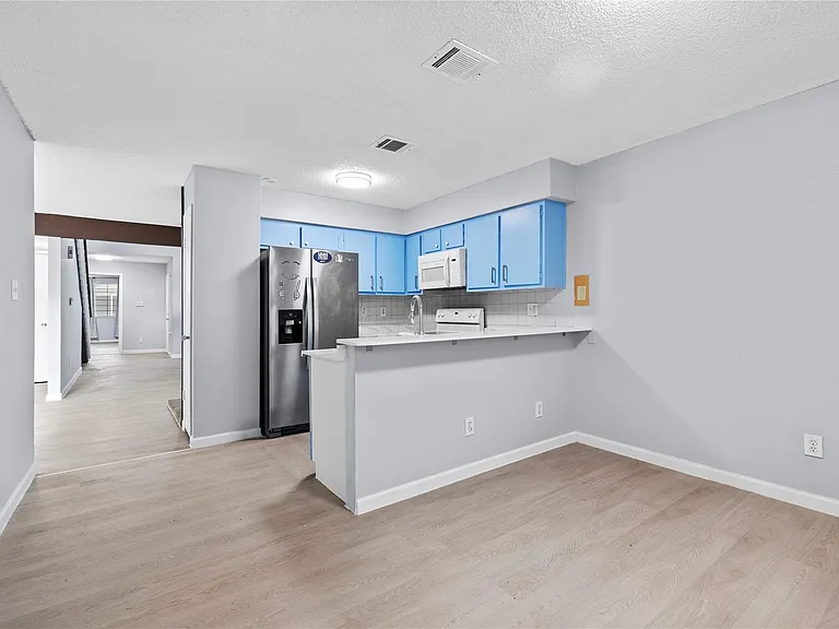 12528 Wellington Park Dr — Photo 16
