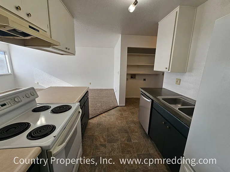 19746 Brokeoff Mountain Pl — Photo 7