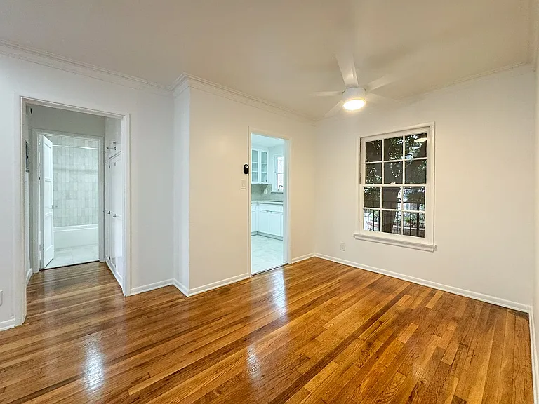 402 406th Ave #AVE — Photo 4