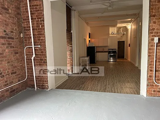 Rented by Realty Lab LLC | media 16