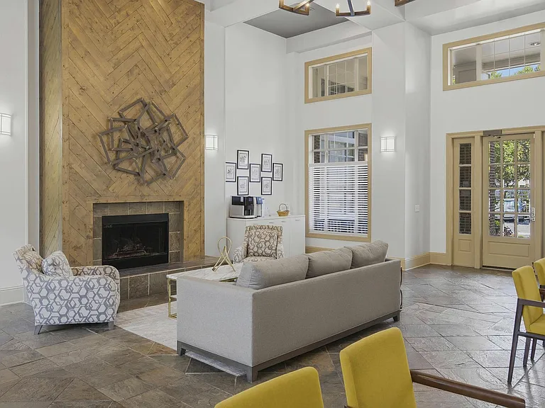 Alden Place at South Square — Photo 19