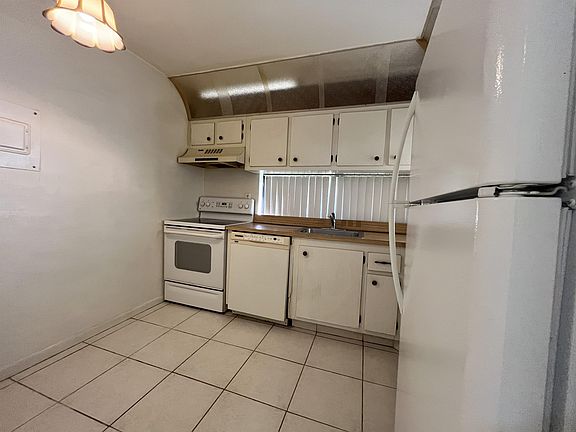 5th image of 17021 N Bay Rd APT 122