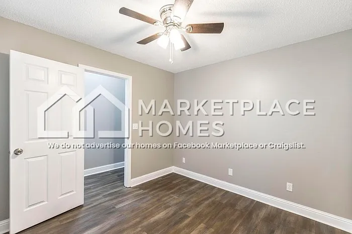 415 Covington Cv — Photo 17