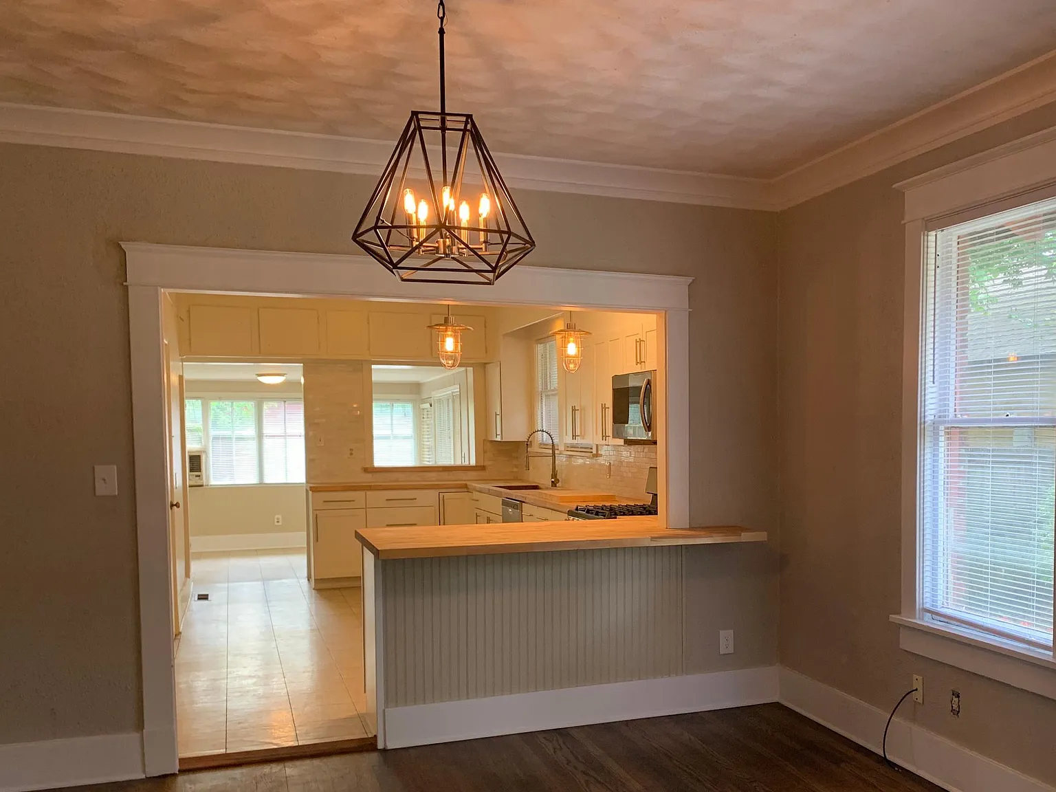915 Kensington Pl — Photo 1