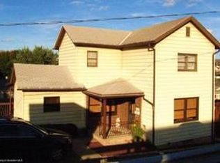 1012 Hand Pl, Scranton, PA 18504