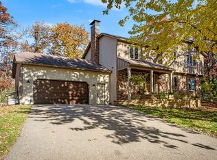 16425 Kingswood Ct, Lakeville, MN 55044