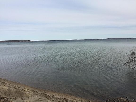 3rd image of 511 N Shore Dr