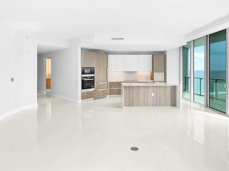 3100 N Ocean Dr #H-1608 — Photo 107