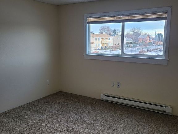 5th image of 1006 N Cleveland St #B