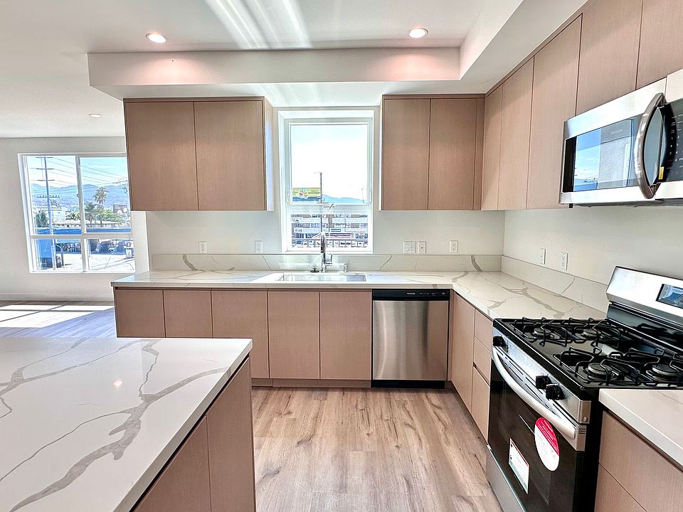 1st image of 12136 Vanowen St #203