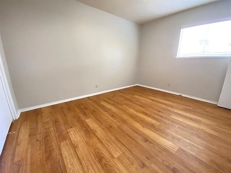 11200A Renel Dr — Photo 16