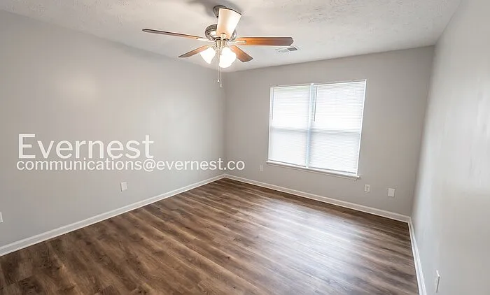 506 Chestnut Ln — Photo 10