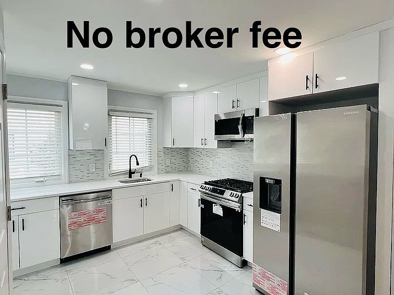 1st image of 24 William St Floor 1