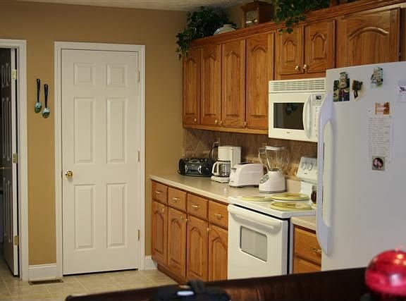 Spacious Kitchen