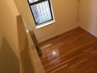 Rented by ARNOLD S GUMOWITZ, LREB