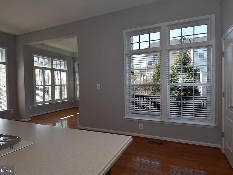 21957 Windover Dr — Photo 10