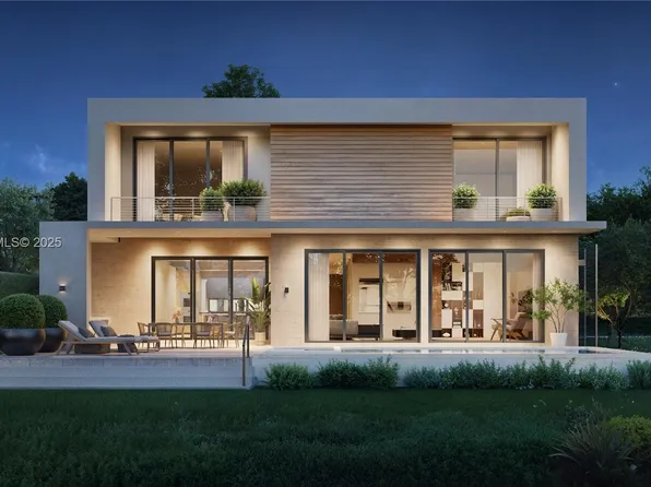 2096 Alamanda Dr, North Miami, FL 33181