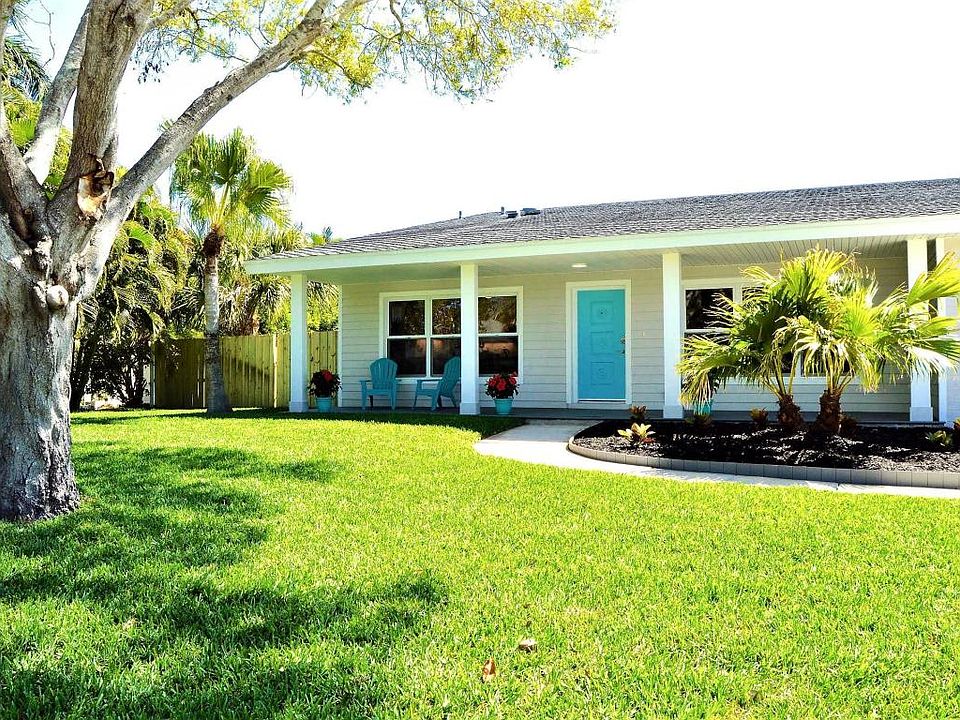 1st image of 211 Flamingo Ln