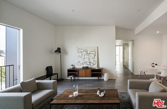 1st image of 1038 S Mariposa Ave #P505