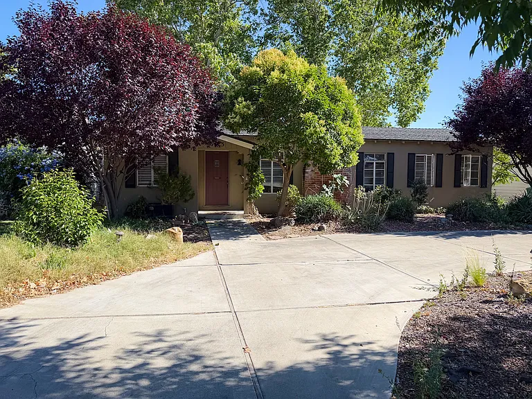 625 Adams Ave — Photo 4