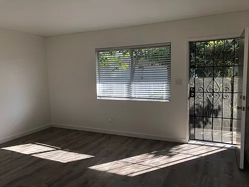 Floor plan Two Bedroom