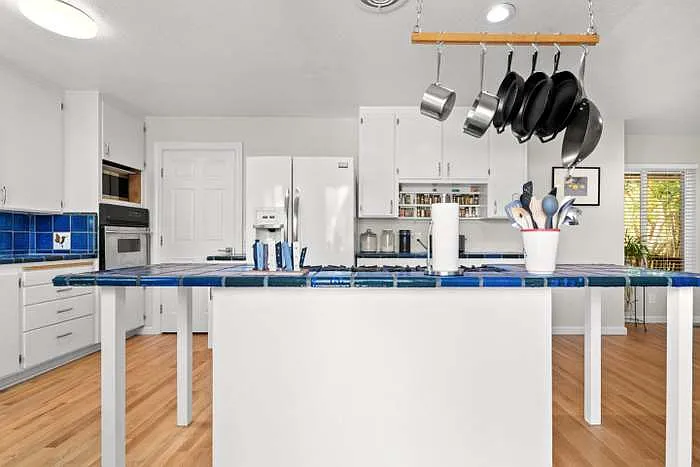 2975 Mattison Ln — Photo 4